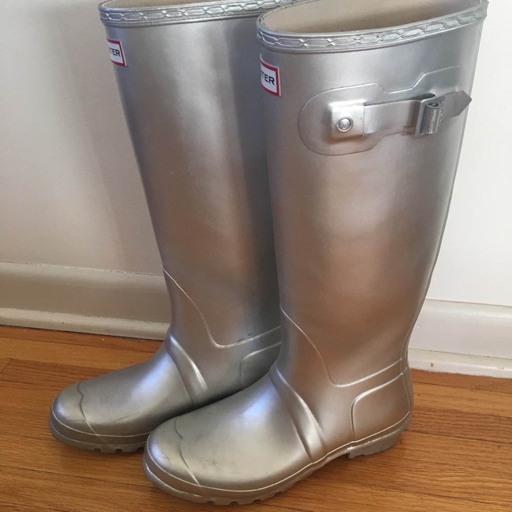 Hunter rain boots silver women’s 9